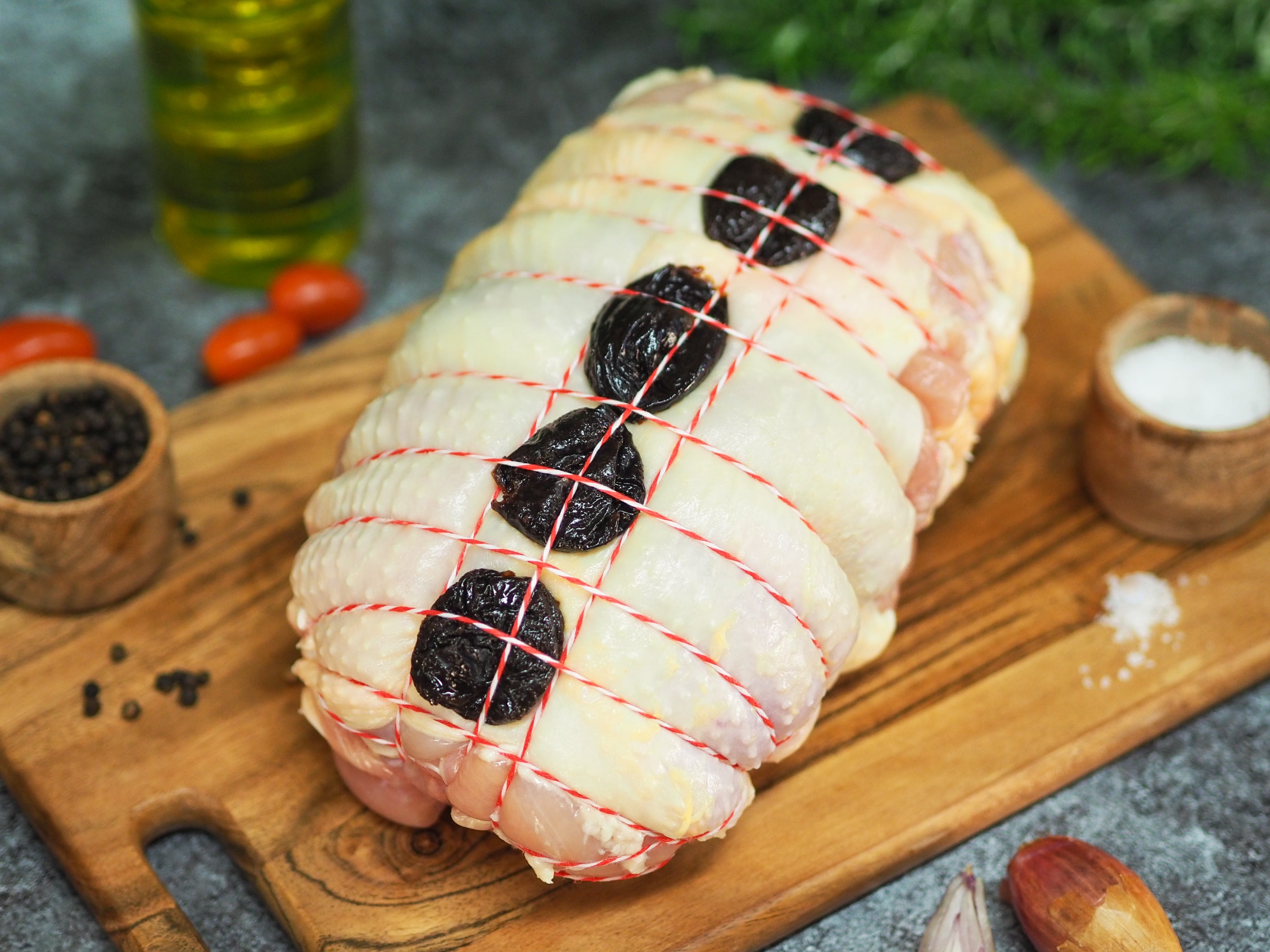 Roti De Poulet Farci Citron & Co: Rôti De Poulet Farci 16 Rôti de poulet farci au pruneaux | Boucherie Emsalem | Viande Cacher en